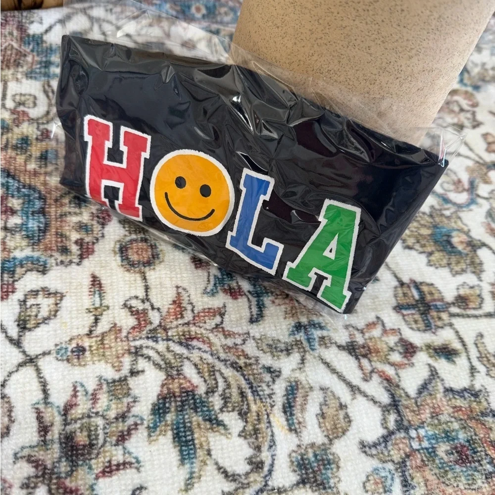 New Old Navy ‘Hola’ Graphic T-Shirt Unisex 3T Toddler  New with tags